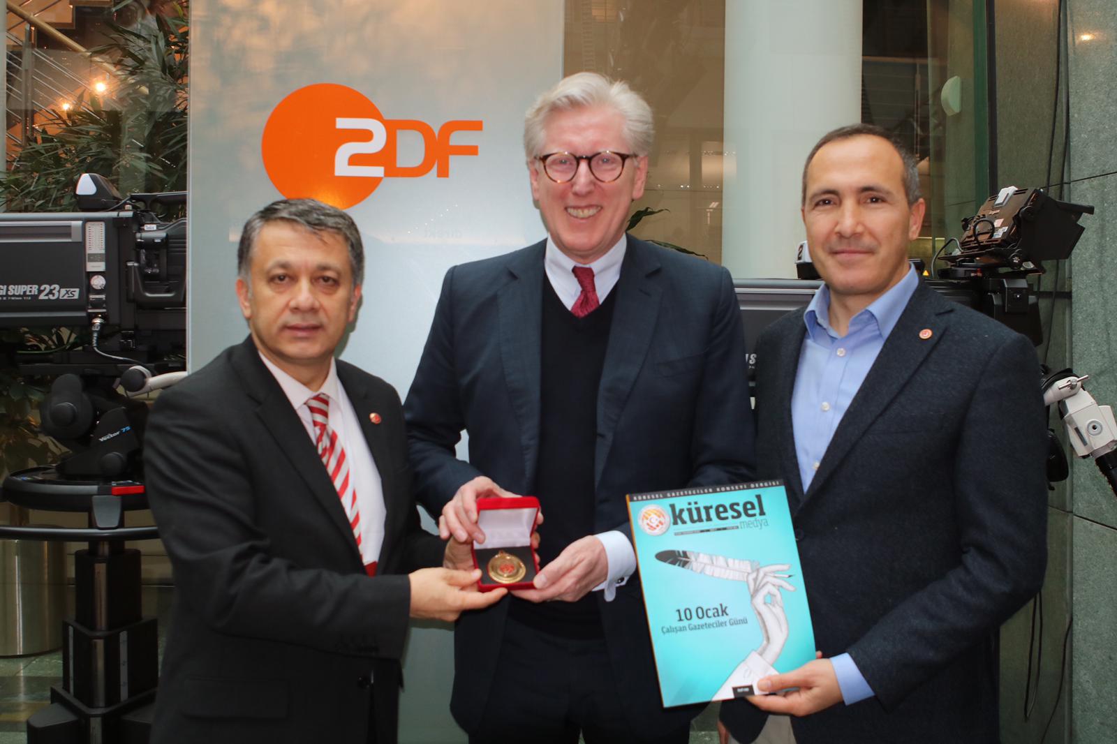 KGK Berlin’de Alman medyası ile buluştu