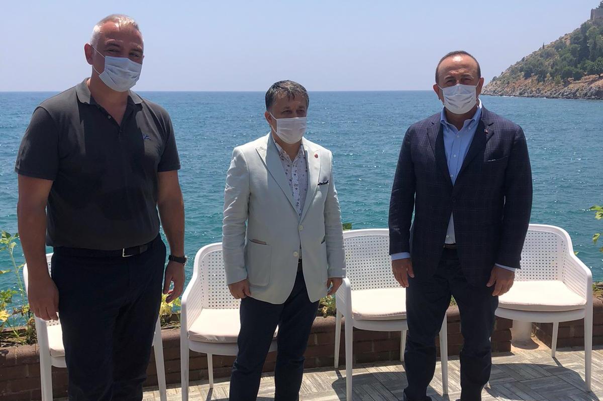 Dim, Alanya’da iki Bakanla buluştu