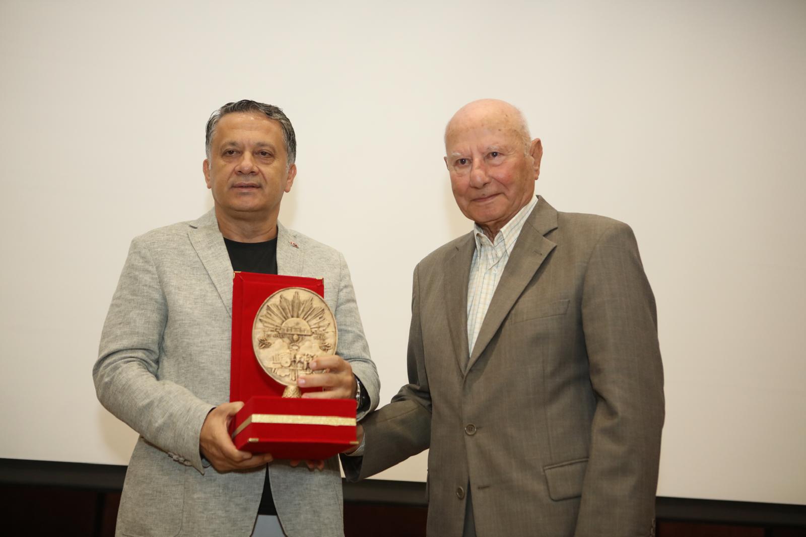 Kastamonu’da vefa gecesi: Donat ve Dim’e onur ödülü