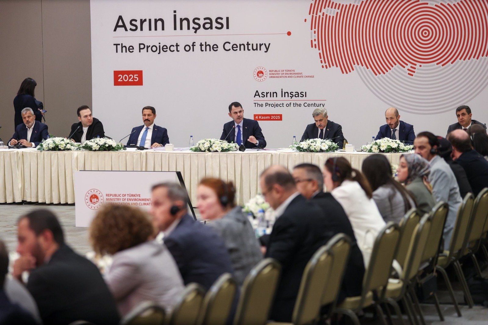 Yabancı gazetecilerden asrın inşasına övgü! KGK dış temsilcileri de oradaydı